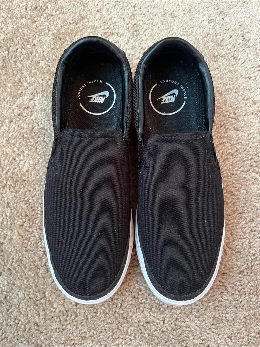 Nike Court Legacy Slip Ons